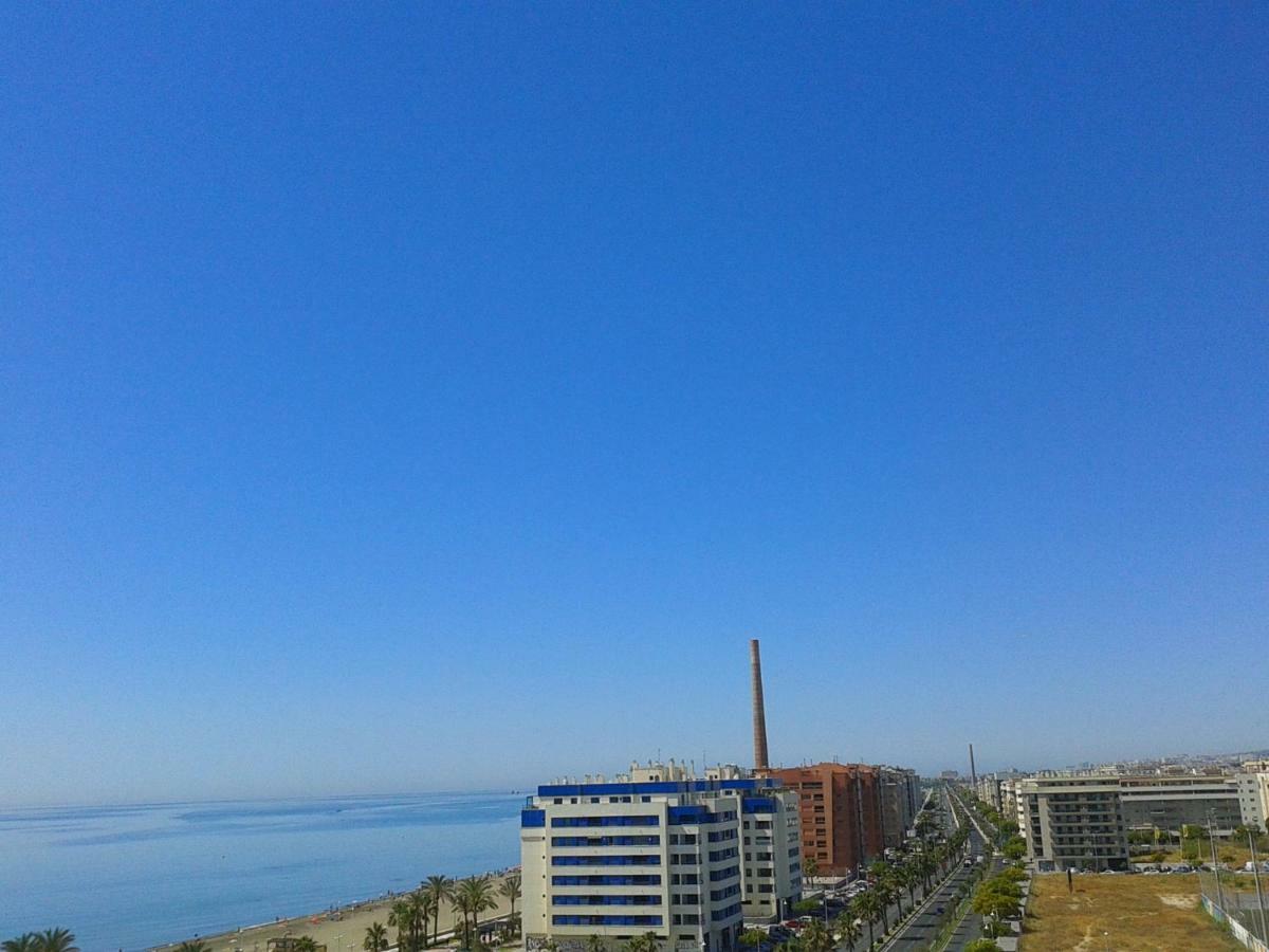 On The Beach! Frente Al Paseo Maritimo, Parking Y Piscina Малага Екстериор снимка