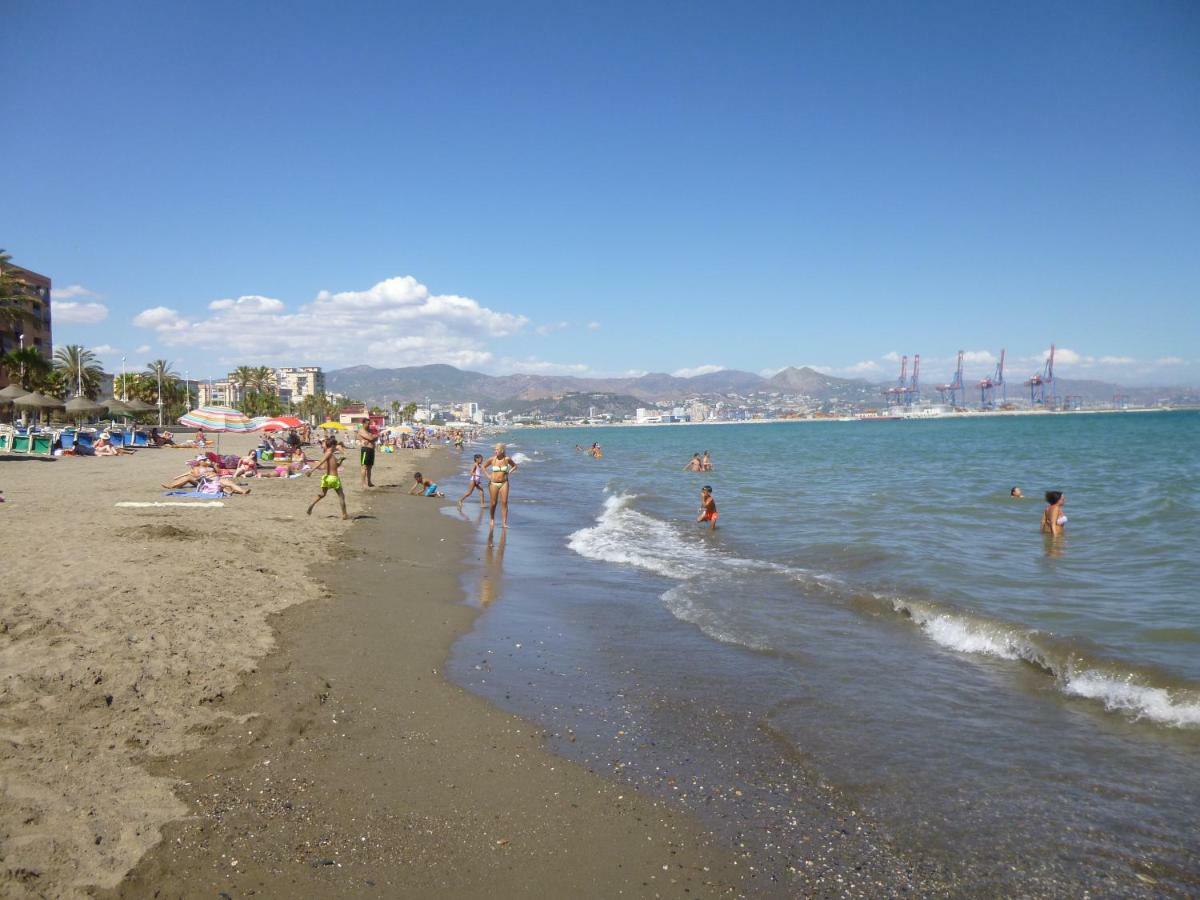 On The Beach! Frente Al Paseo Maritimo, Parking Y Piscina Малага Екстериор снимка