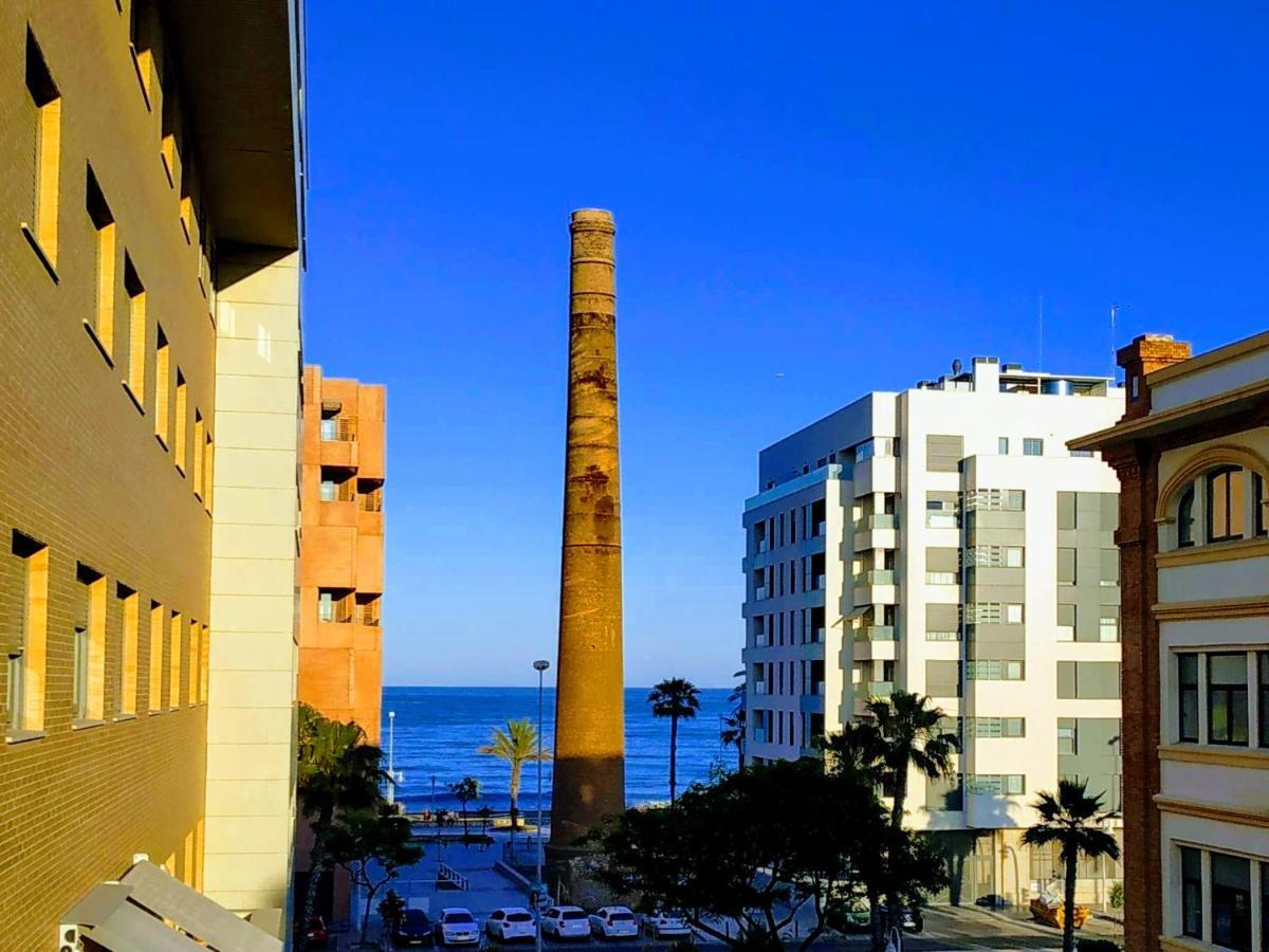 On The Beach! Frente Al Paseo Maritimo, Parking Y Piscina Малага Екстериор снимка